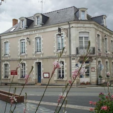 Le Relais De La Caleche Hotel Saint-Denis-d'Anjou Bagian luar foto